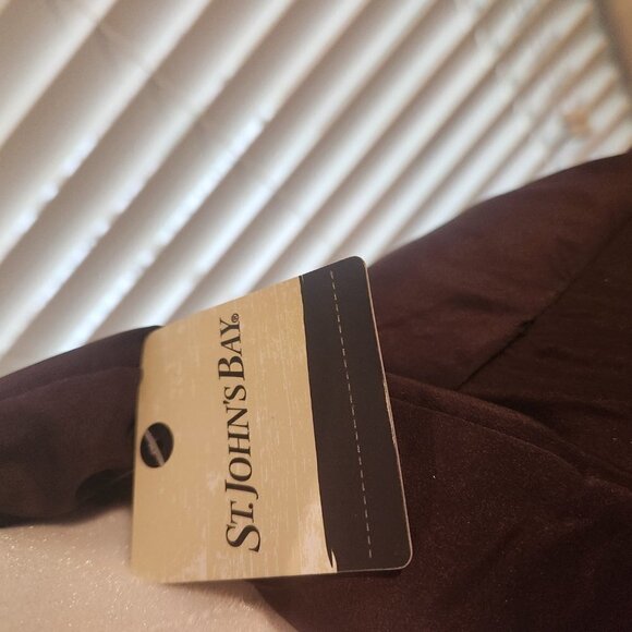 St Johns Bay NWT Brown Puffer Jacket. EXCELLENT CONDITION! Size L - Picture 4 of 12